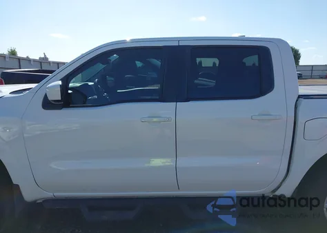 2022 Nissan Frontier Sv 4X4 z USA, uszkodzony, nr VIN 1N6ED1EK6NN674493